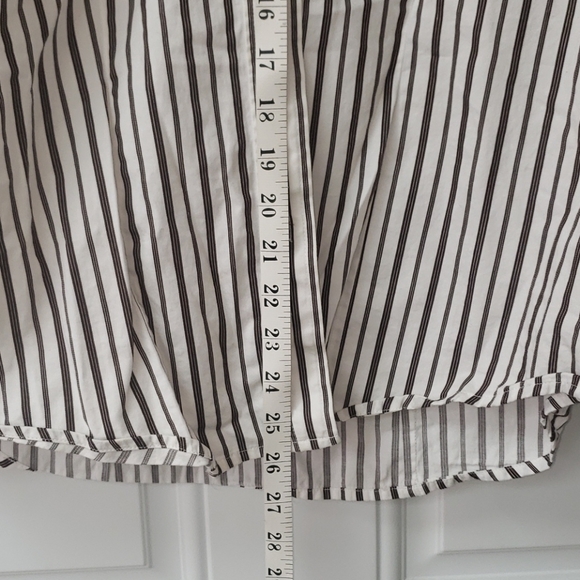 Jones New York signature top - Picture 6 of 9